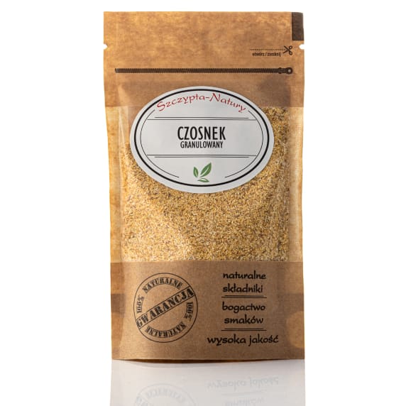 Czosnek granulowany firmy Szczypta-Natury, to popularna w Polsce przyprawa, stosowana do potraw, sosów, przetworów. Opakowanie ze struną sprawia, że po użyciu, można je zamknąć do następnego razu.